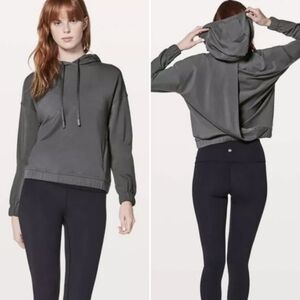 Lululemon Twisted & Tucked Pullover Size 8